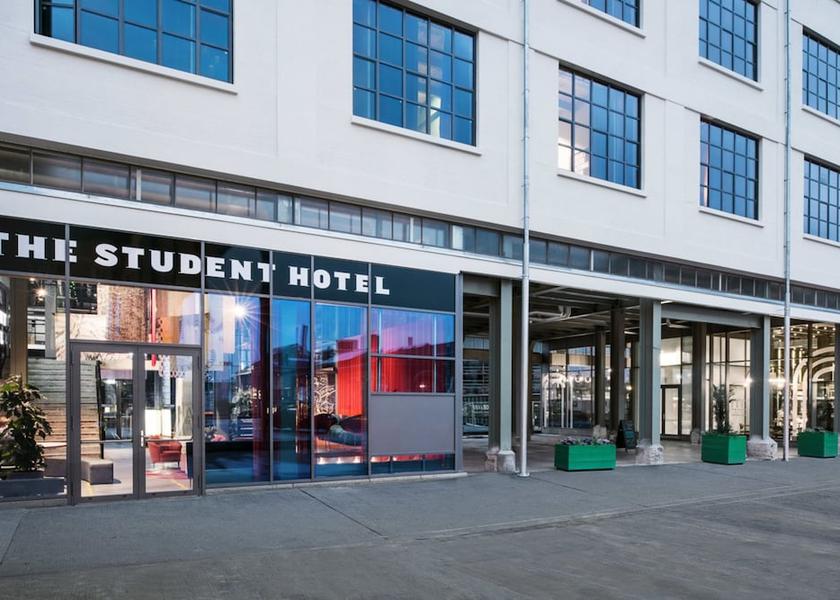 Limburg Maastricht Exterior Detail