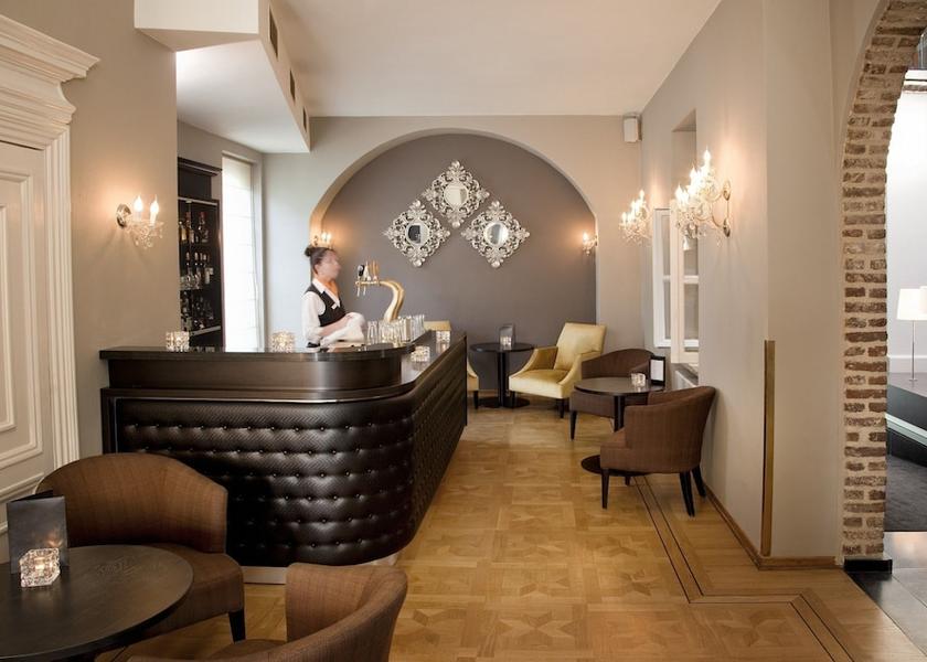 Limburg Tegelen Bar (on property)