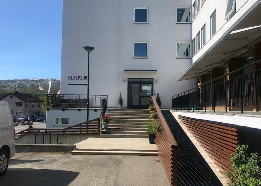 Troms Målselv Front of property