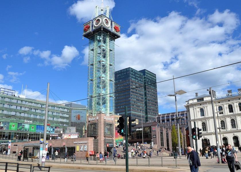  Oslo Exterior Detail