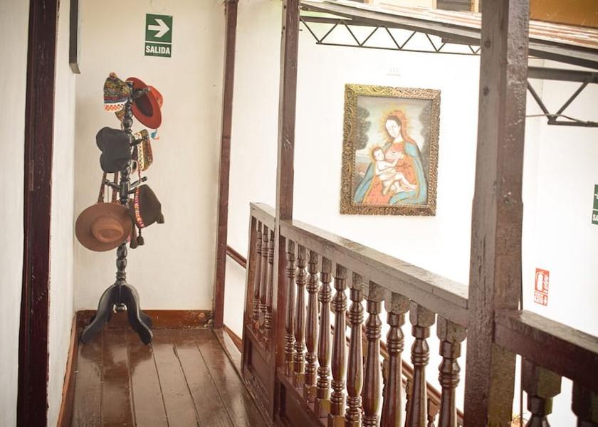 Cusco (region) Calca Reception