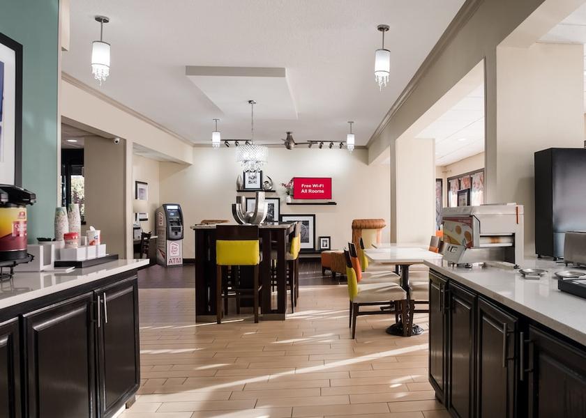 Mississippi Tupelo Breakfast Area