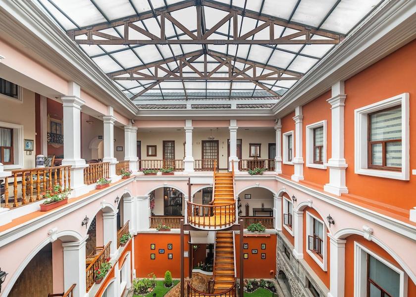 Pichincha Quito Interior detail