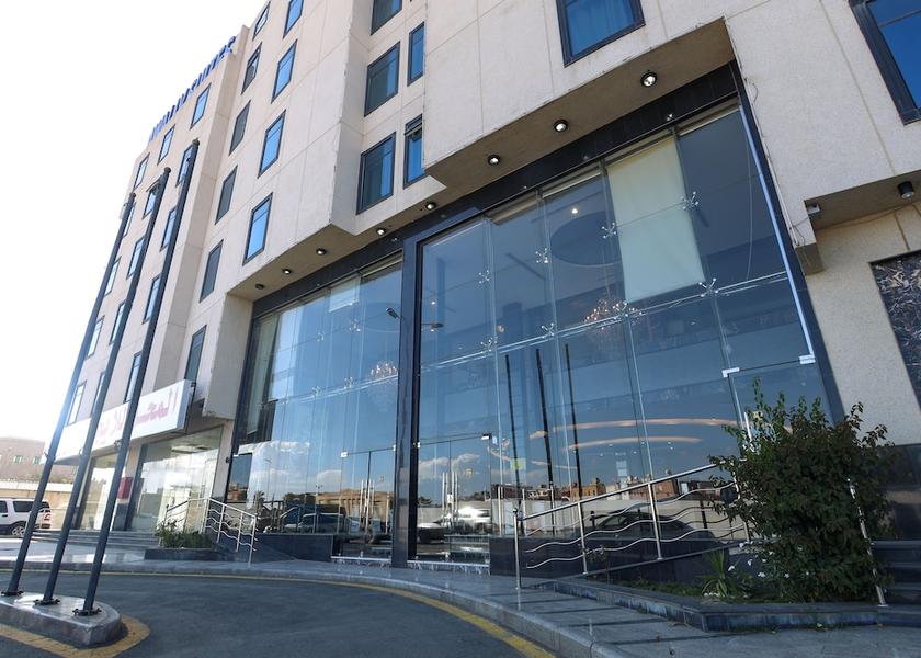  Taif Exterior Detail