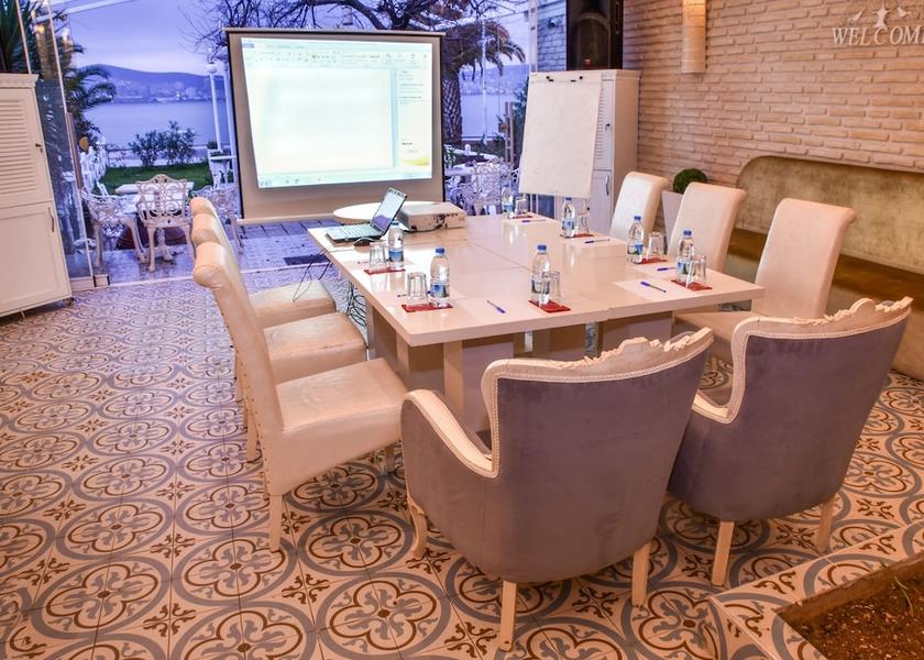 Istanbul Adalar Meeting Room
