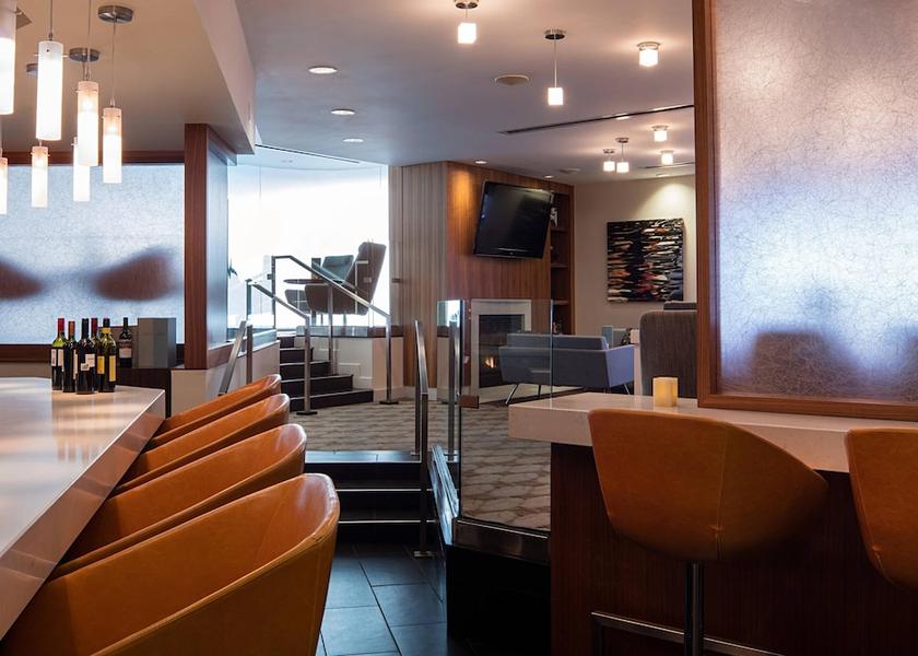 Alberta Edmonton Bar