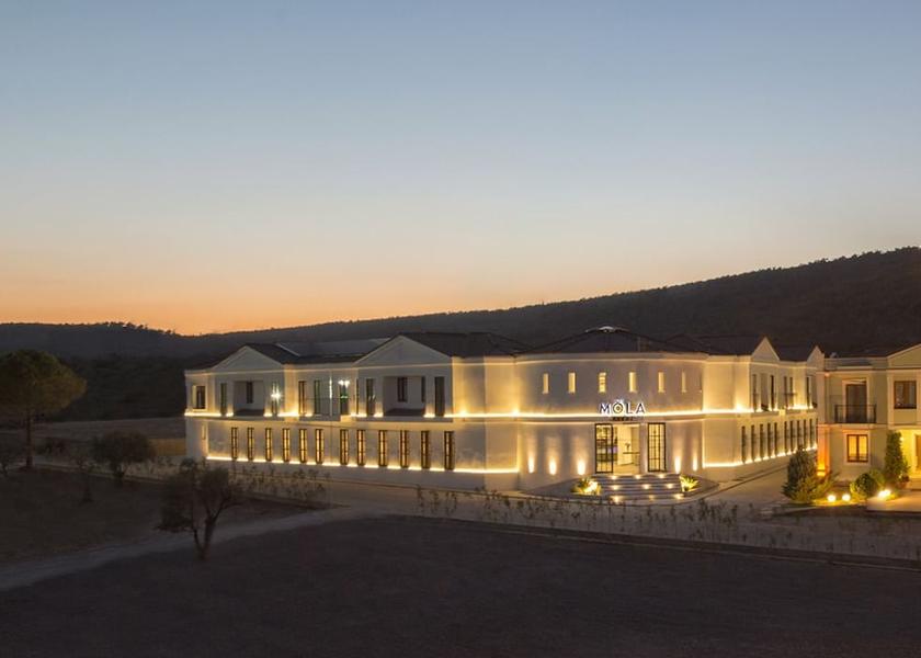 Balikesir Ayvalik Front of property - evening/night