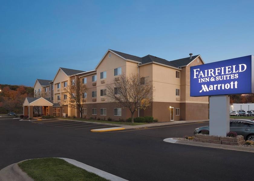 Ohio Poland Exterior Detail