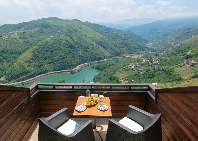 Trabzon Akçaabat Lake view