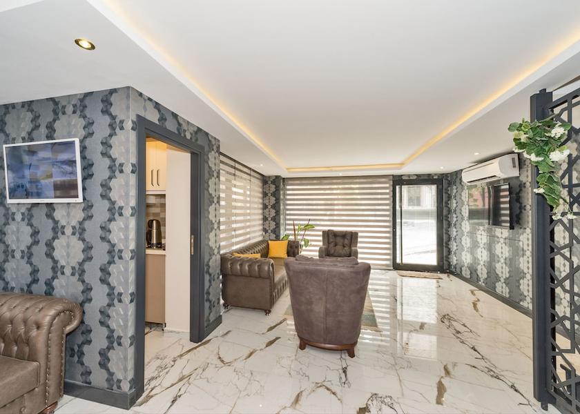  Istanbul Interior Entrance