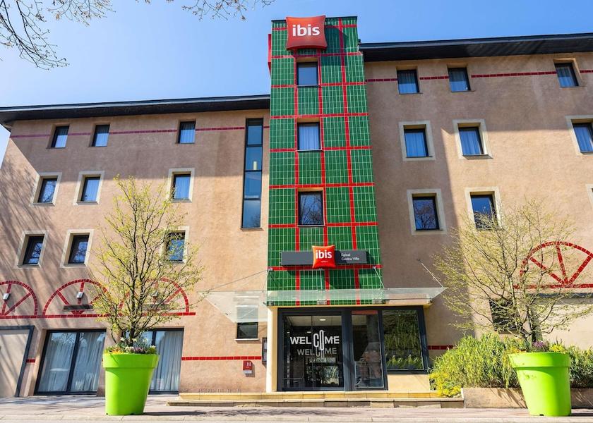 Grand Est Epinal Exterior Detail