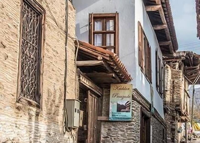 Izmir Ödemiş Facade