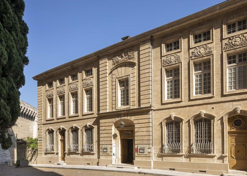 Provence - Alpes - Cote d'Azur Avignon Facade