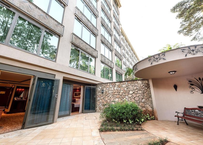  Nairobi Room