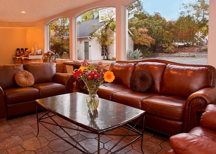 California San Luis Obispo Living Area