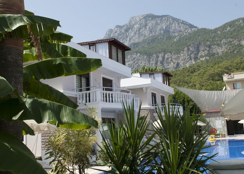  Kemer Exterior Detail