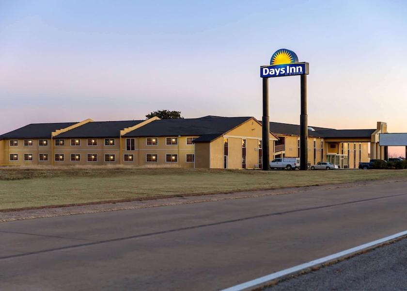 Oklahoma Lawton Exterior Detail