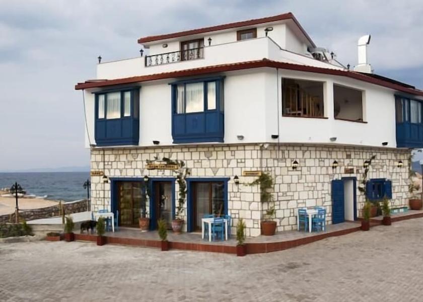 Izmir Karaburun Facade