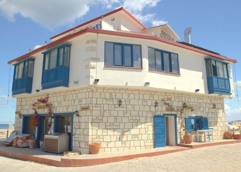 Izmir Karaburun Facade