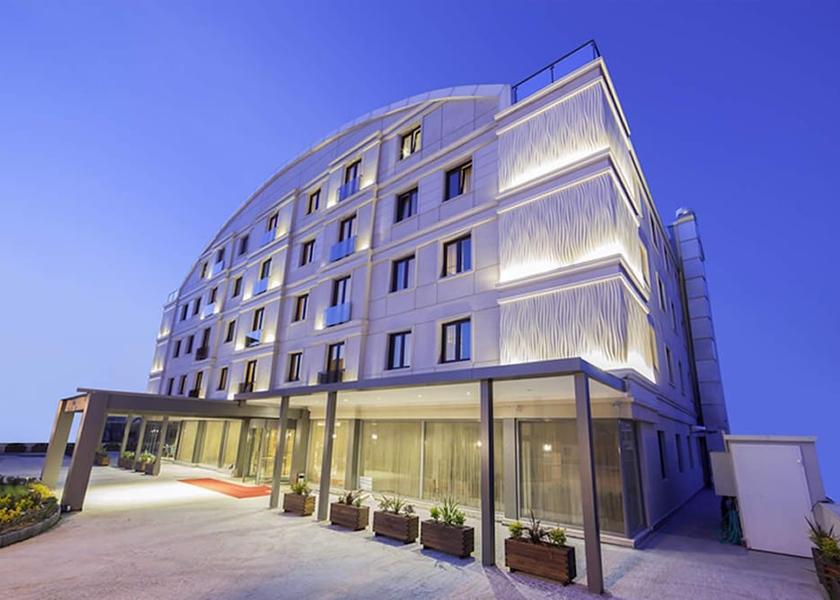 Kocaeli Gebze Front of property - evening/night