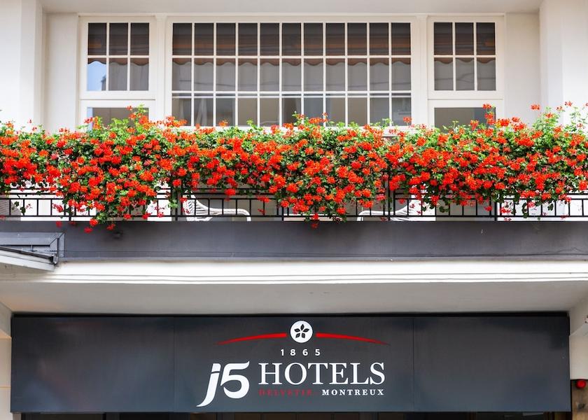 Canton of Vaud Montreux Front of property