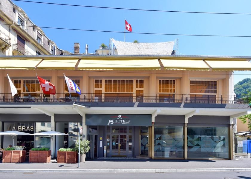 Canton of Vaud Montreux Front of property