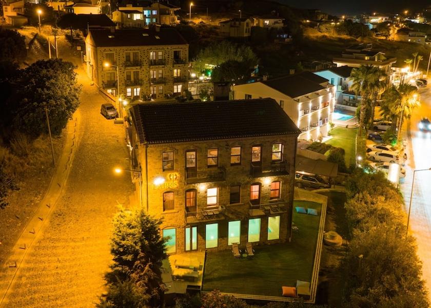 Balikesir Ayvalik Facade