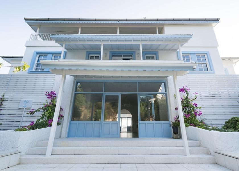 Izmir Seferihisar Entrance