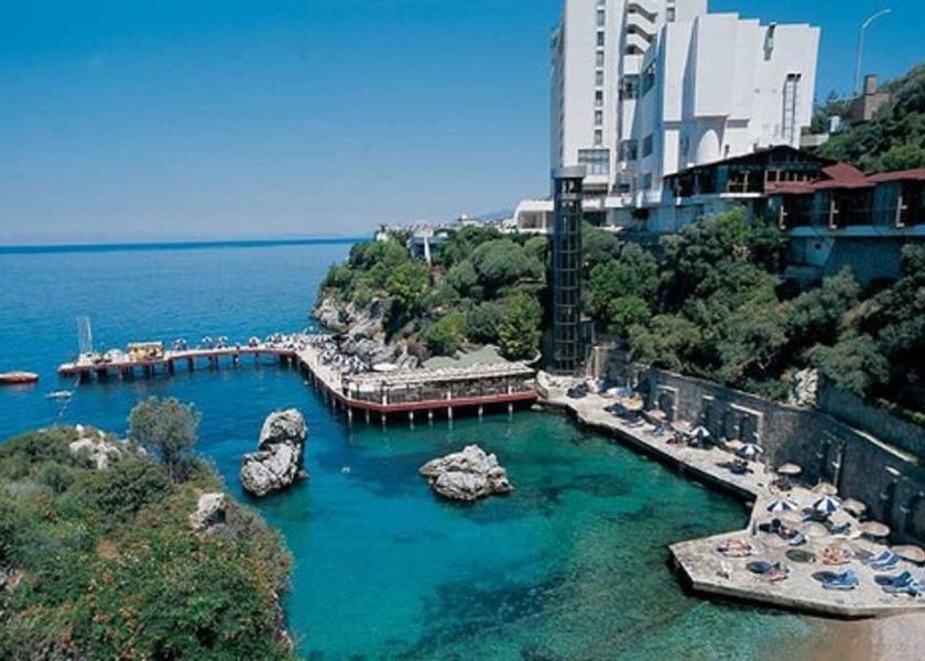 Aydin Kuşadası Beach
