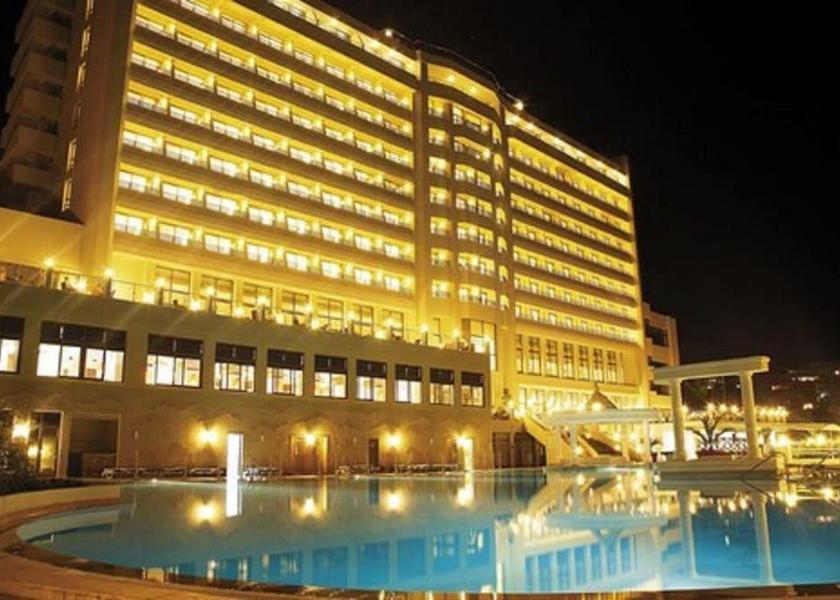 Aydin Kuşadası Pool