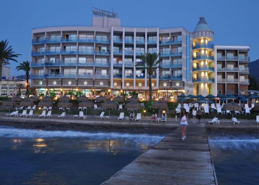 Aydin Kuşadası Facade