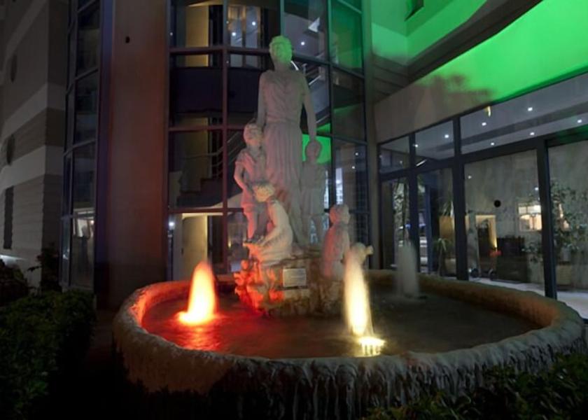 Aydin Kuşadası Entrance