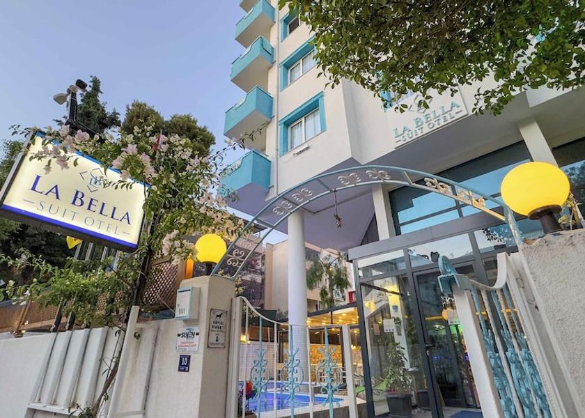 Aydin Kuşadası Property entrance
