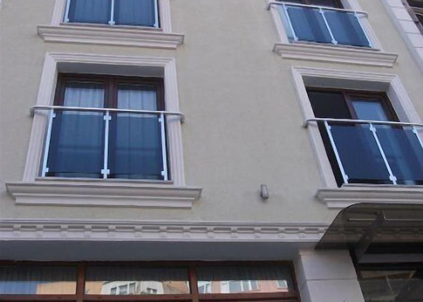  Istanbul Exterior Detail