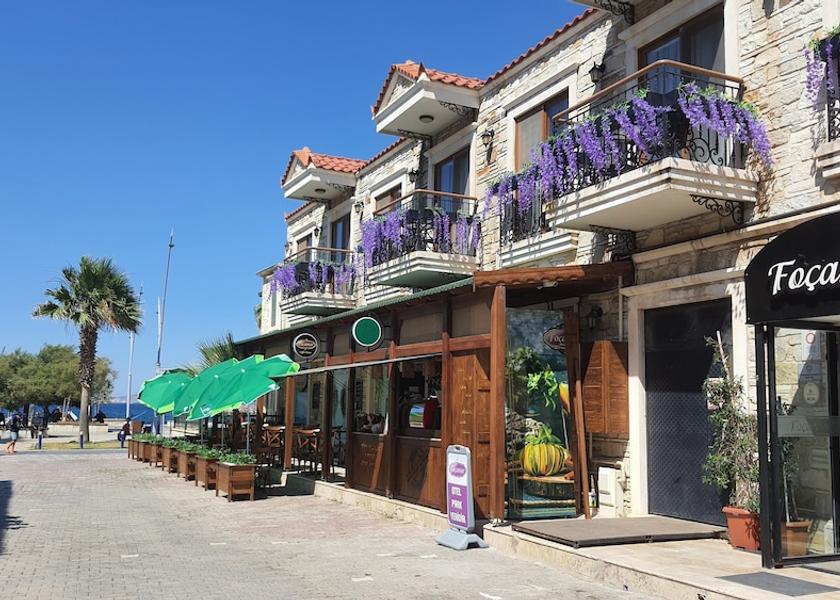 Izmir Foça Front of property