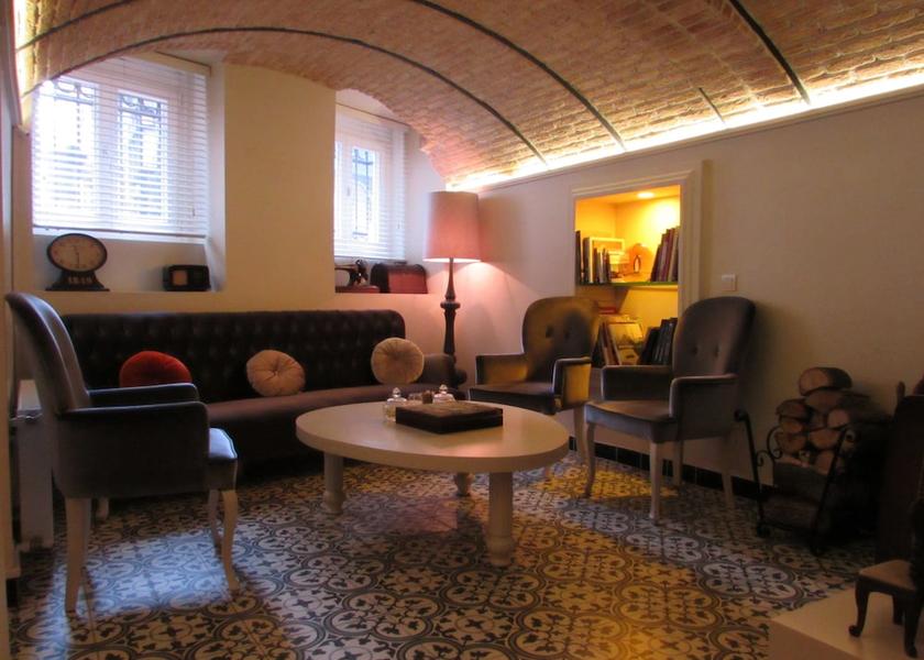  Istanbul Lobby