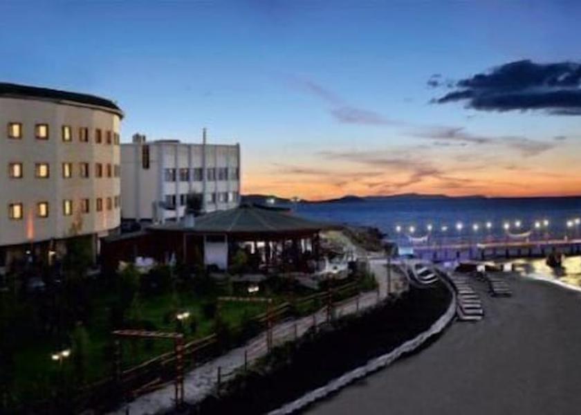 Van Province Edremit Facade