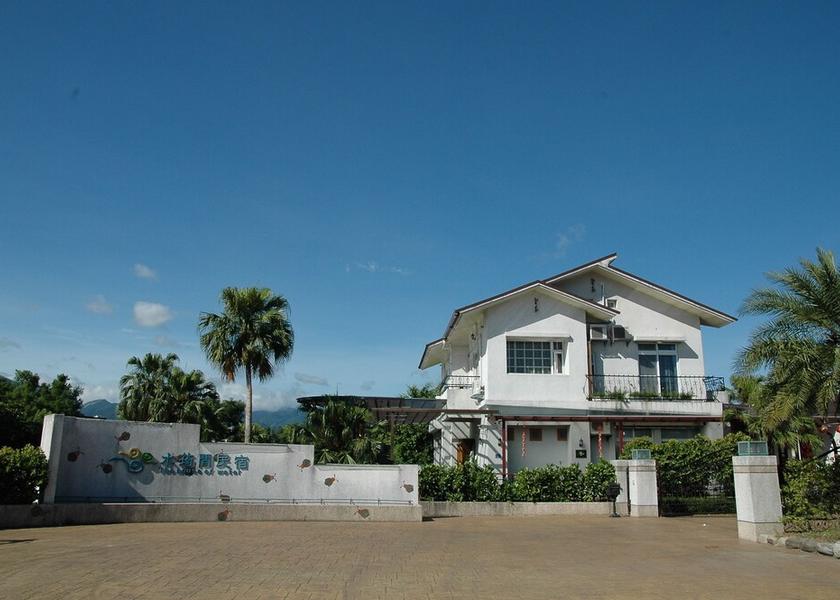 Yilan County Dongshan Property entrance