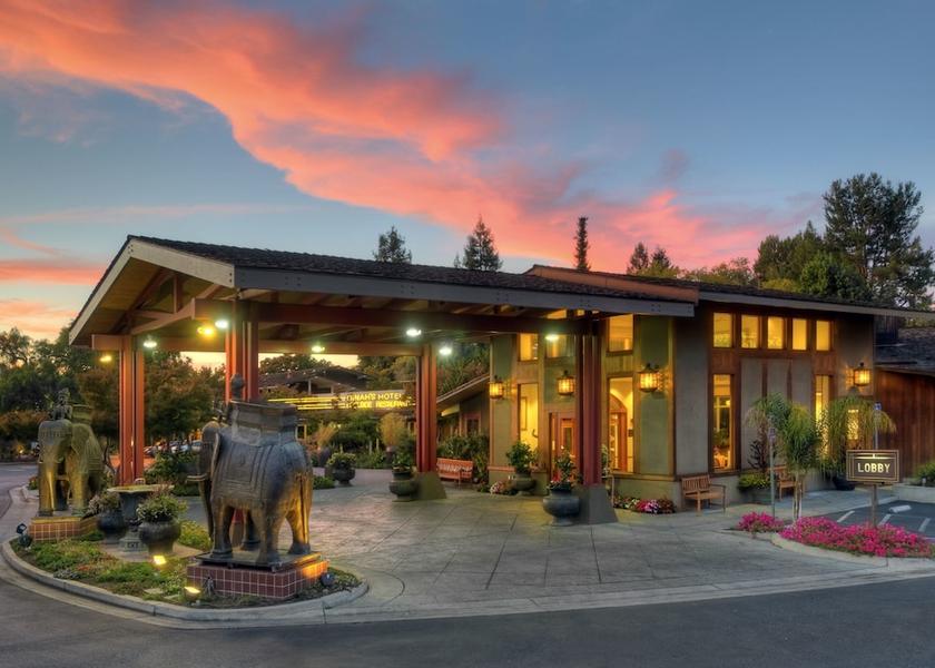 California Palo Alto Front of property