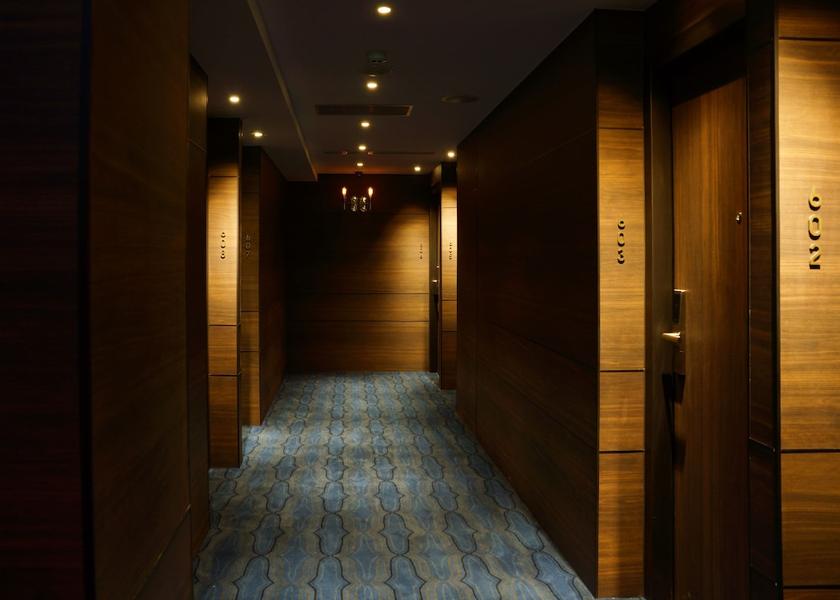  Taipei Hallway