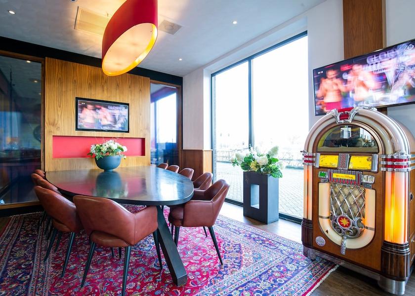 Friesland Leeuwarden Lobby