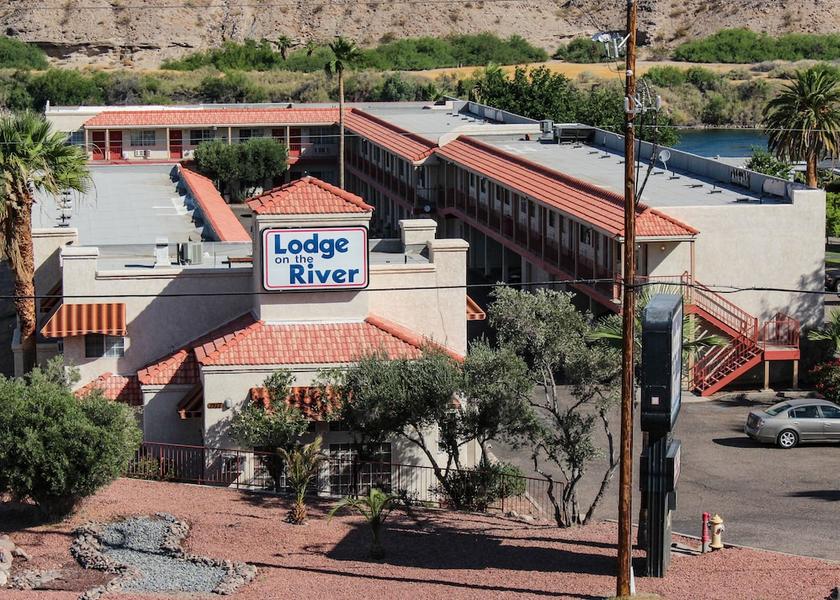 Nevada Bullhead City Exterior Detail
