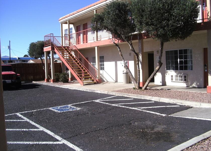 Nevada Bullhead City Exterior Detail
