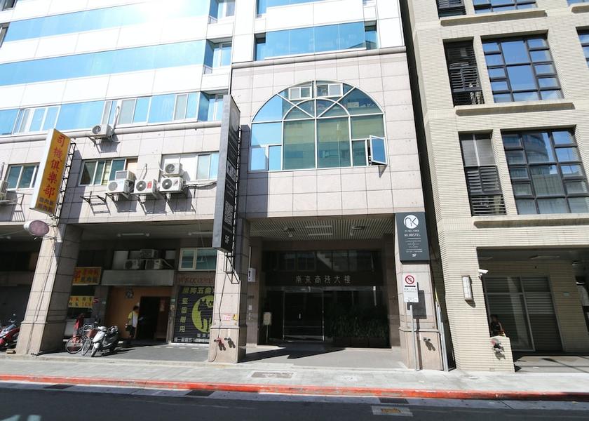  Taipei Exterior Detail