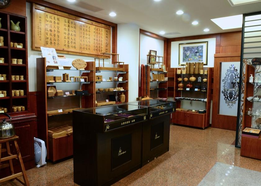 Nantou County Lugu Gift shop