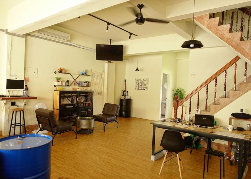  Chiayi City Lobby sitting area