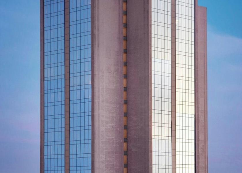 Santiago Santiago Exterior Detail