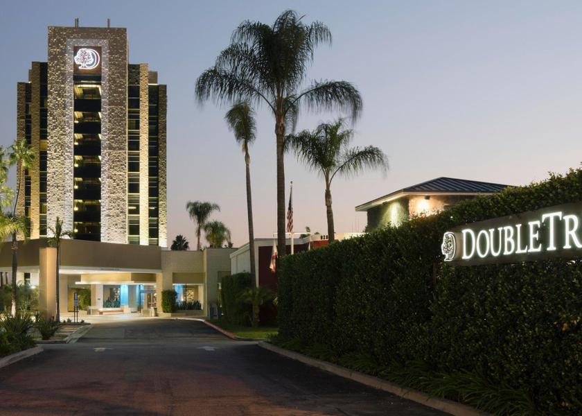 California Monrovia Hotel Exterior