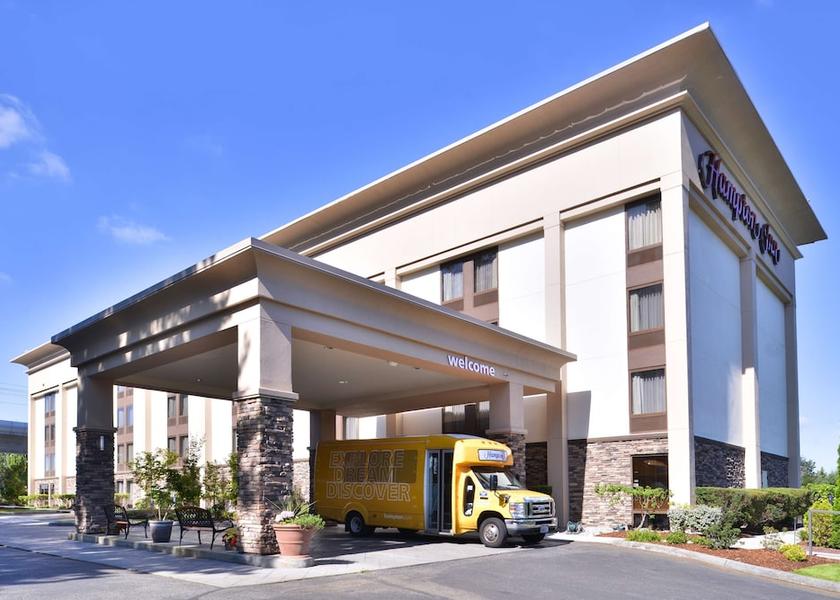 Washington SeaTac Exterior Detail