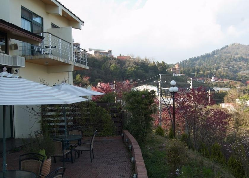 Nantou County Ren'ai Cafe
